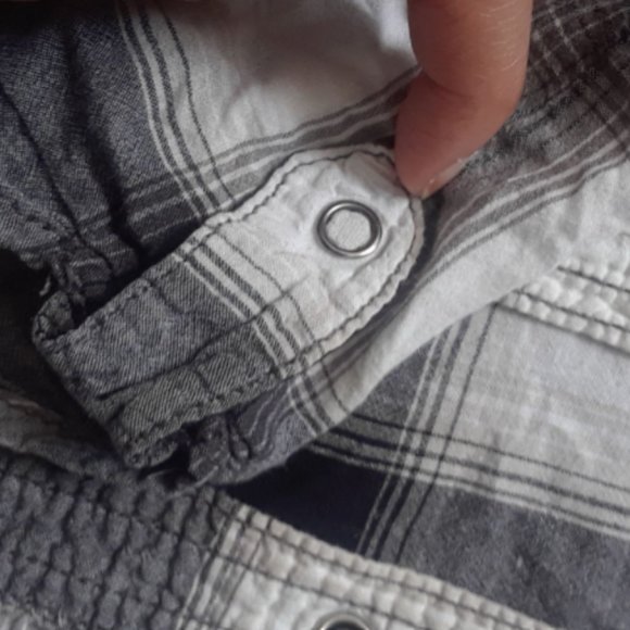 Arizona Women Black&White Plaid Flannel - Picture 11 of 11